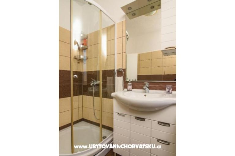 Apartmani Karmen – foto 10