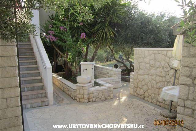 Apartmani Katić Slatine – foto 17