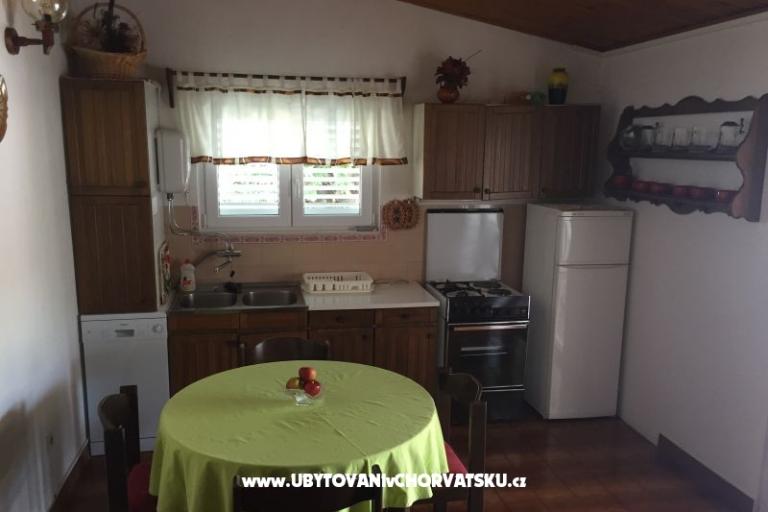 Apartmani Mare – foto 11