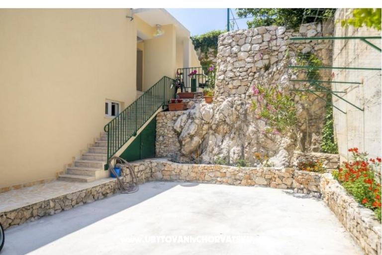 Apartmani Toni Ljubljeva – foto 2