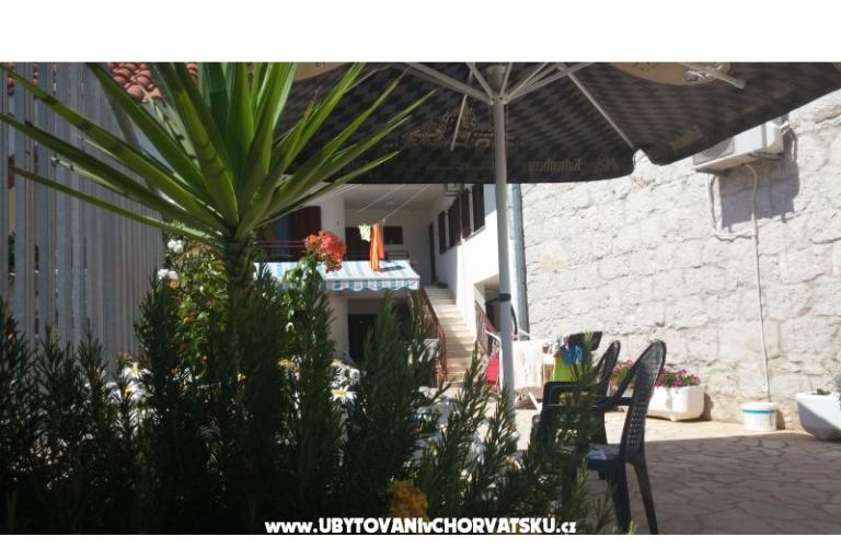 Apartmani Tri palme – foto 12