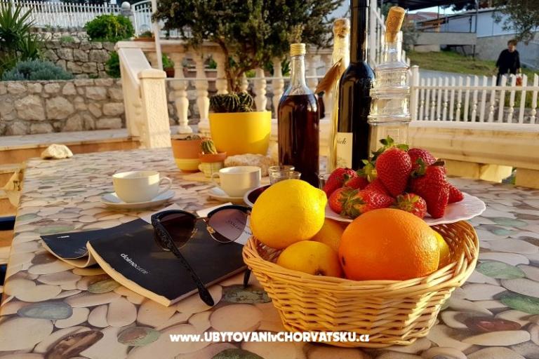 Obiteljski apartman Okrug Donji – foto 6