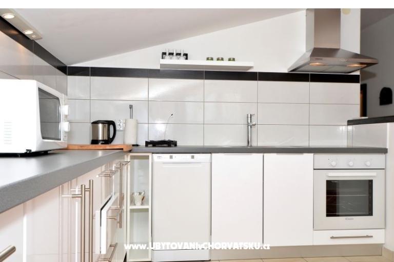 Apartmani Blue Sky – foto 14
