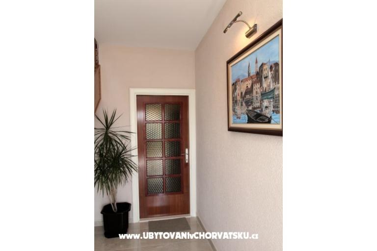 Apartmani Carmen – foto 2