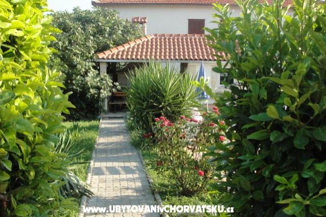 Apartmani Mare – foto 12