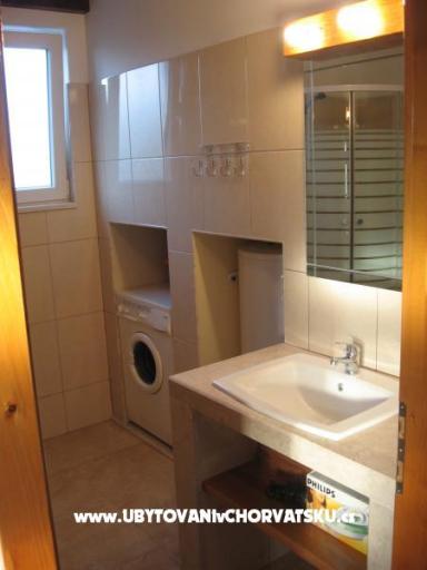 Kuća Lara – foto 8