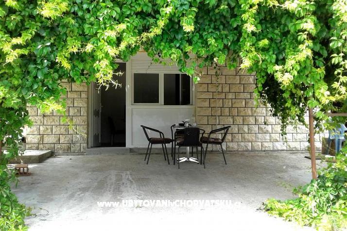  Apartmani Ružmarin – foto 6