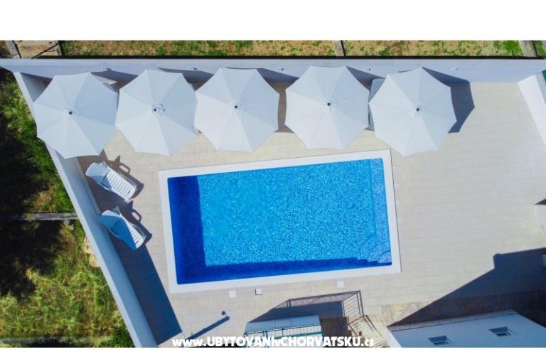 Apartmani Milović 30 m od more – foto 7