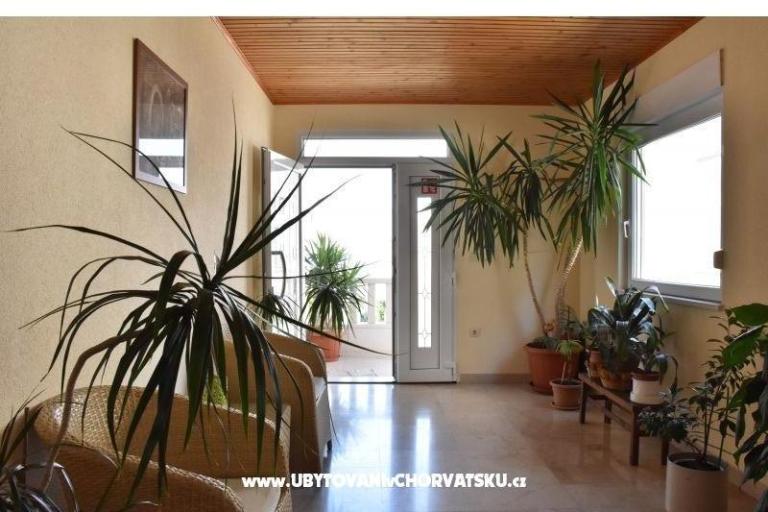 Apartmani Stone  Tučepi  – foto 4