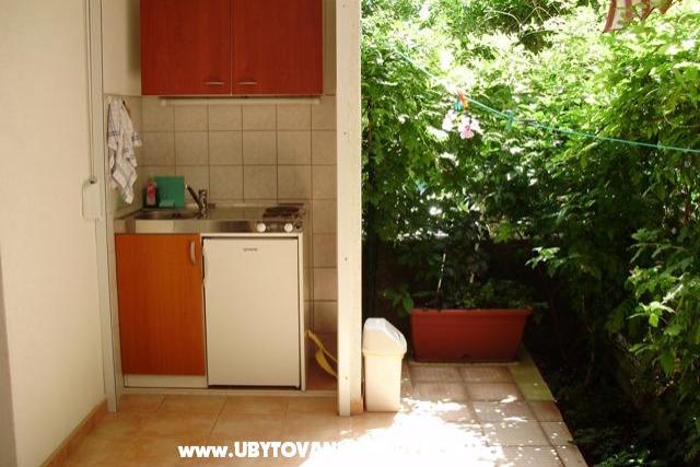Apartmani Tri palme – foto 2