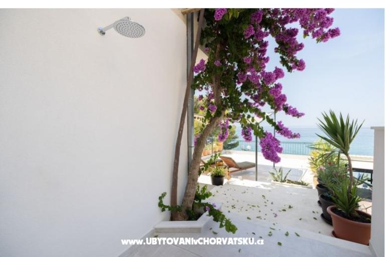 Beachfront Apartman NIVES – foto 34