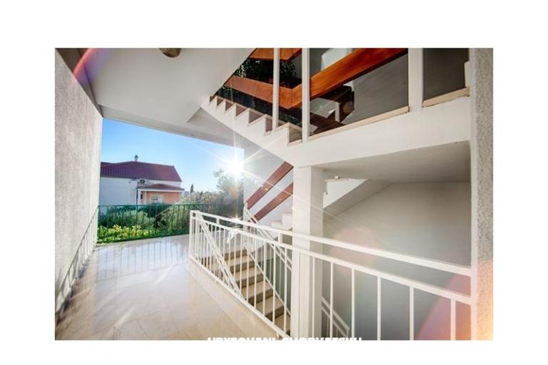 Čobrnić Sobe i Apartmani – foto 6
