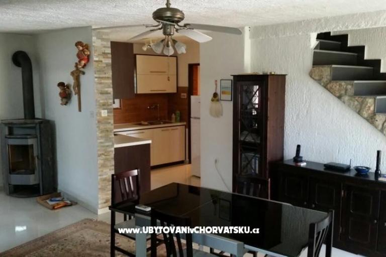 Kuća Ugljan – foto 4