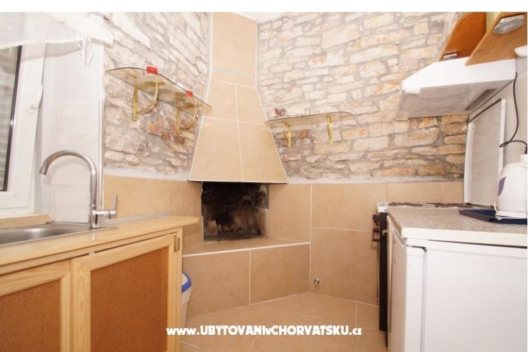 Apartmani Stone Kuća – foto 6