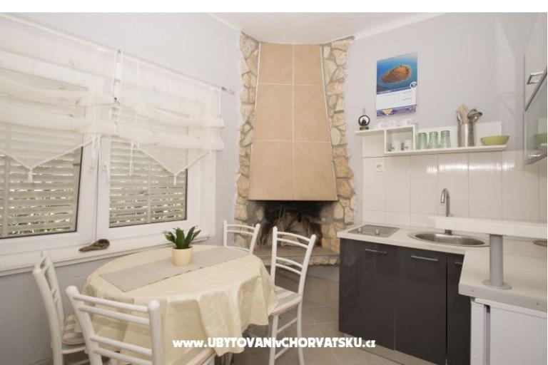 Apartmani Stone Kuća – foto 8