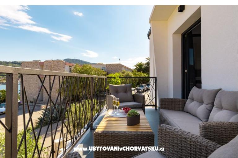 Kuća s pogledom na more Antivo – foto 36