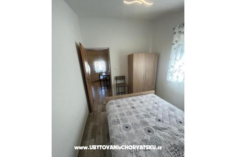 Apartmani Kreć Lozice otok Vir – foto 26