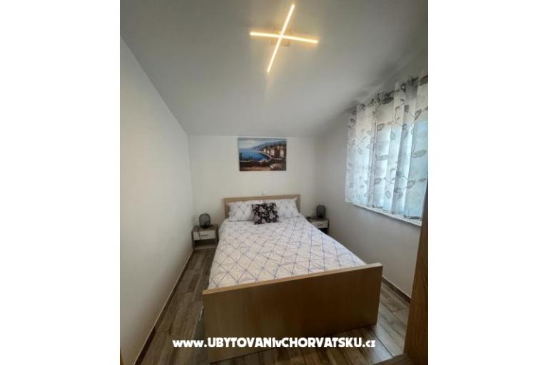 Apartmani Kreć Lozice otok Vir – foto 4