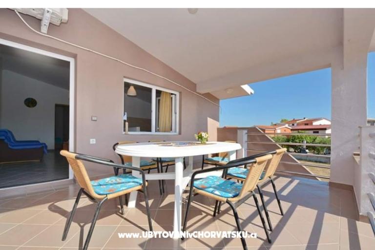 Apartmani Maja – foto 8