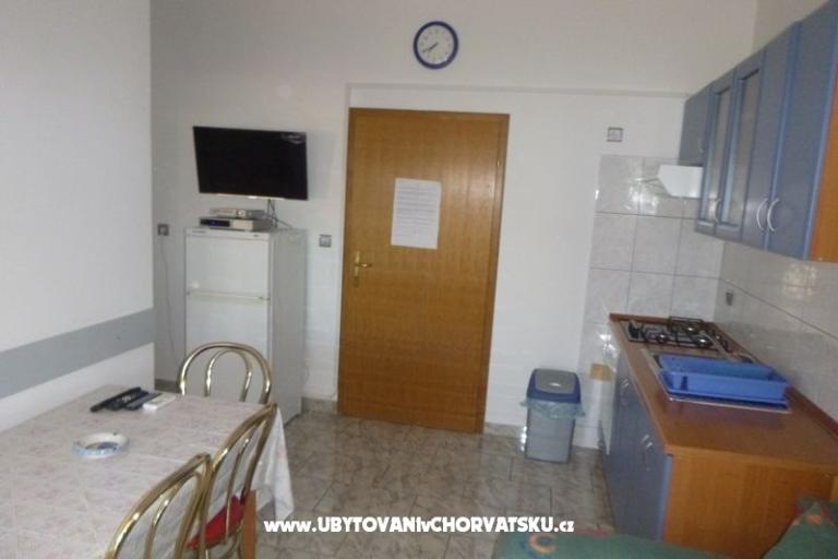 Apartmani Vlašić otok Vir – foto 16