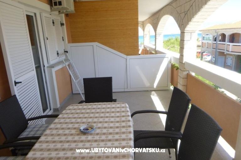 Apartmani Vlašić otok Vir – foto 17
