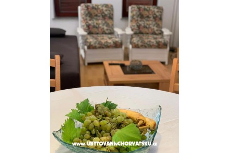 Apartmani Karolina – foto 11