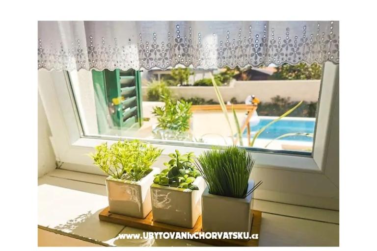 Kuća za odmor  Diana +pool+jacuzzi – foto 15