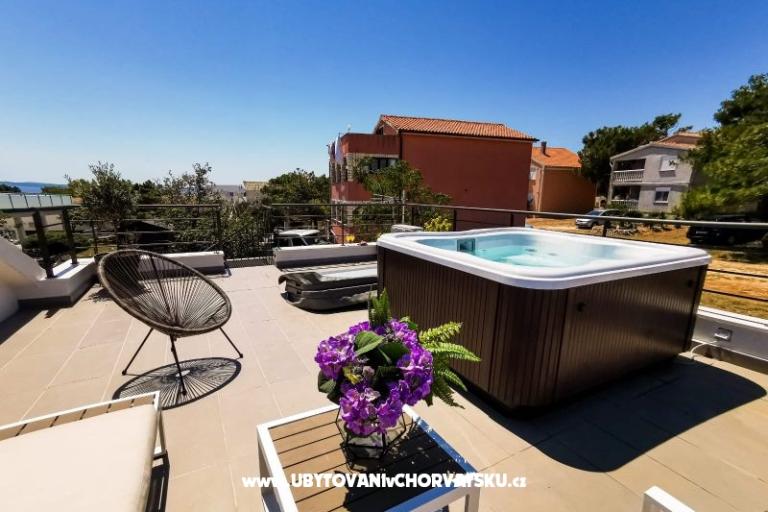 Kuća za odmor  Diana +pool+jacuzzi – foto 16