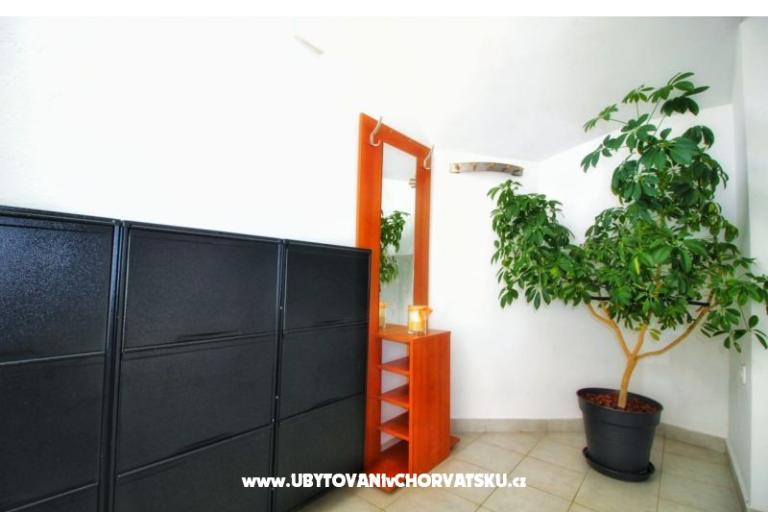 Apartmani Banović Vodice  – foto 11