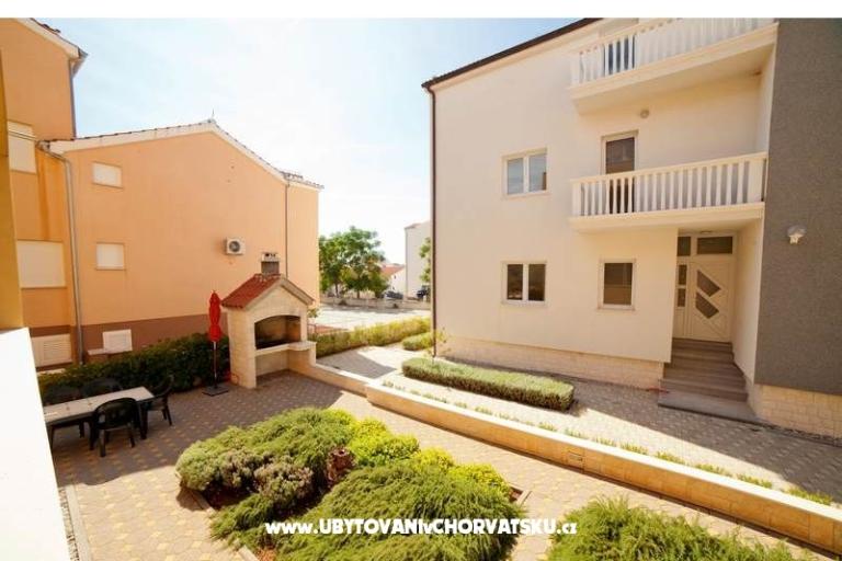 Apartmani Iris – foto 7