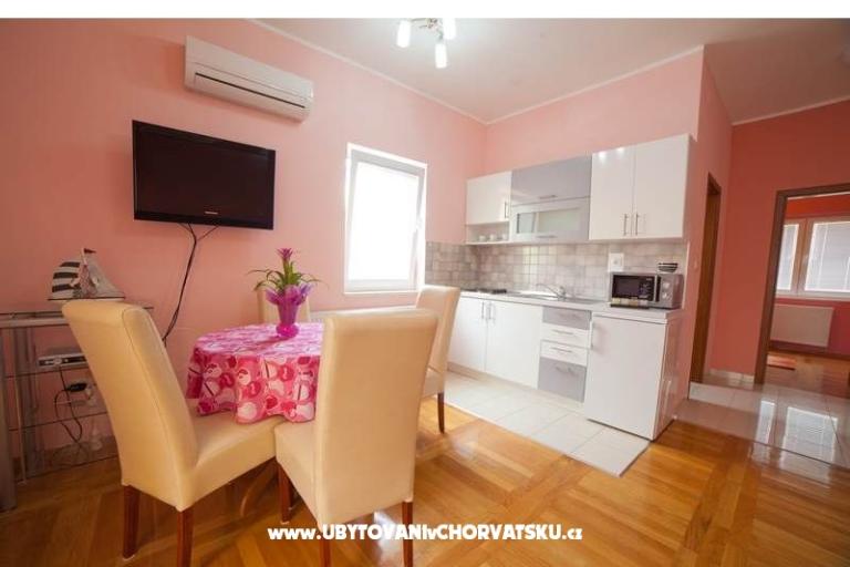 Apartmani Iris – foto 11