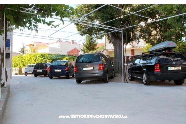 Apartmani Juricev 100m to the beach – foto 2