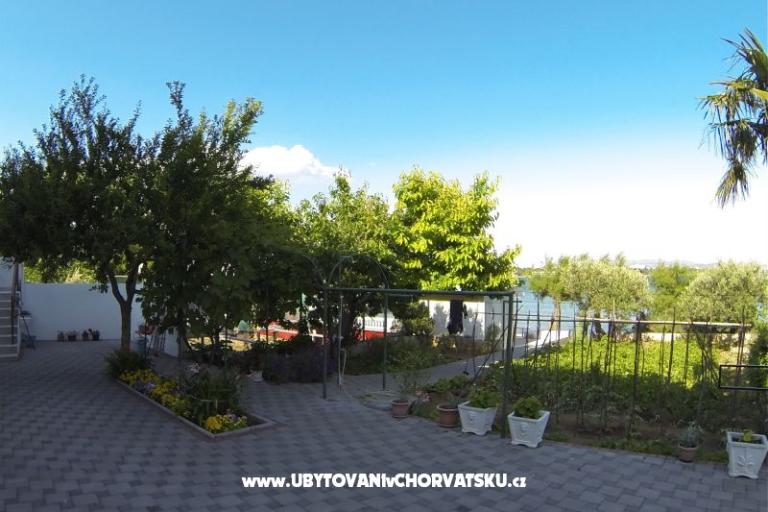 Apartmani latin – foto 12