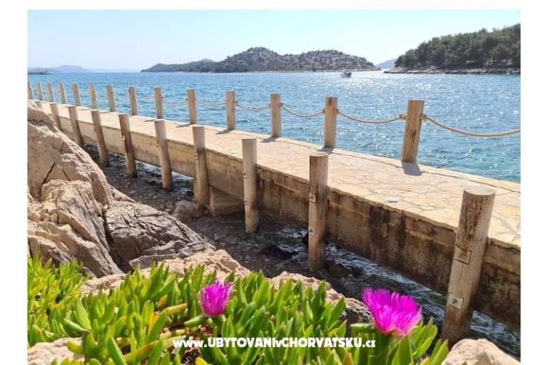 Apartman Ivan (15m from  beach) – foto 31