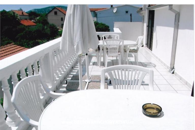 Apartmani Kata – foto 2