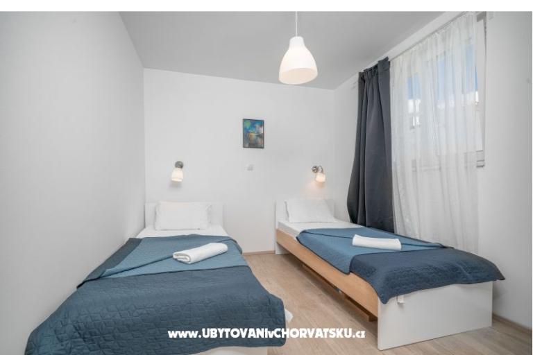 Beach Villa sa bazenom Tribunj – foto 11