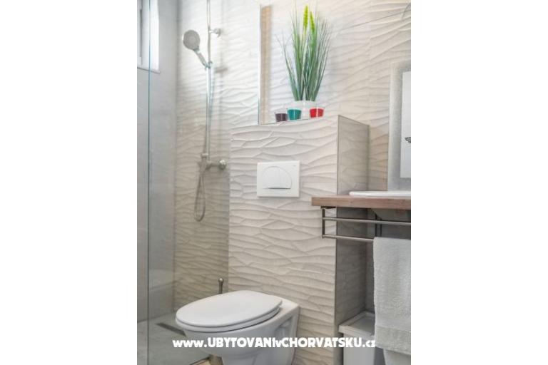 Beach Villa sa bazenom Tribunj – foto 12