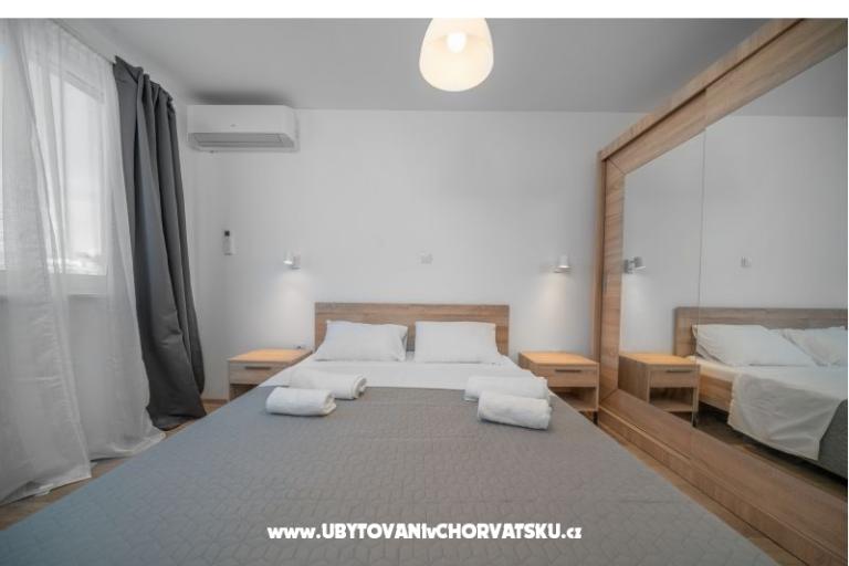 Beach Villa sa bazenom Tribunj – foto 18