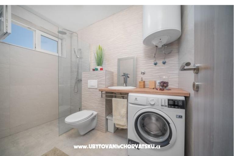Beach Villa sa bazenom Tribunj – foto 8