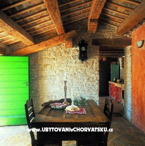 Kuća Parun – foto 2