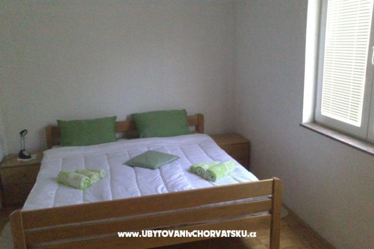 Apartmani with swimming pool-Crno – foto 6