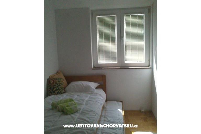 Apartmani with swimming pool-Crno – foto 7