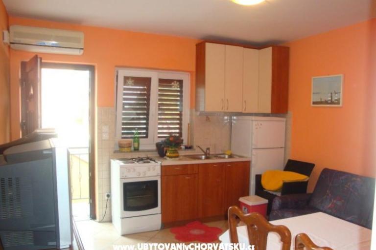 Apartmani Puntamika coast – foto 15