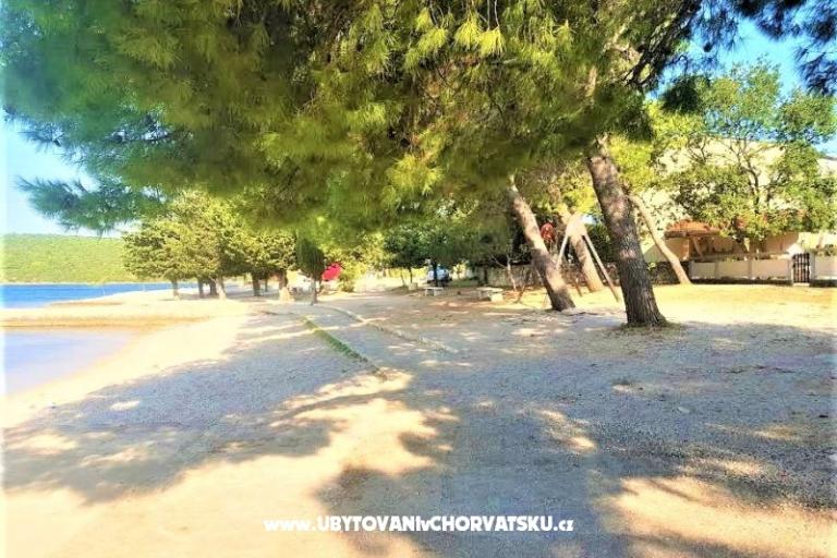 Apartmani Tena,  prvi red do mora – foto 12