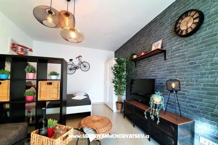 Apartmani Tena,  prvi red do mora – foto 46