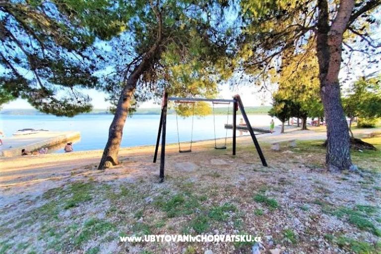 Apartmani Tena,  prvi red do mora – foto 6
