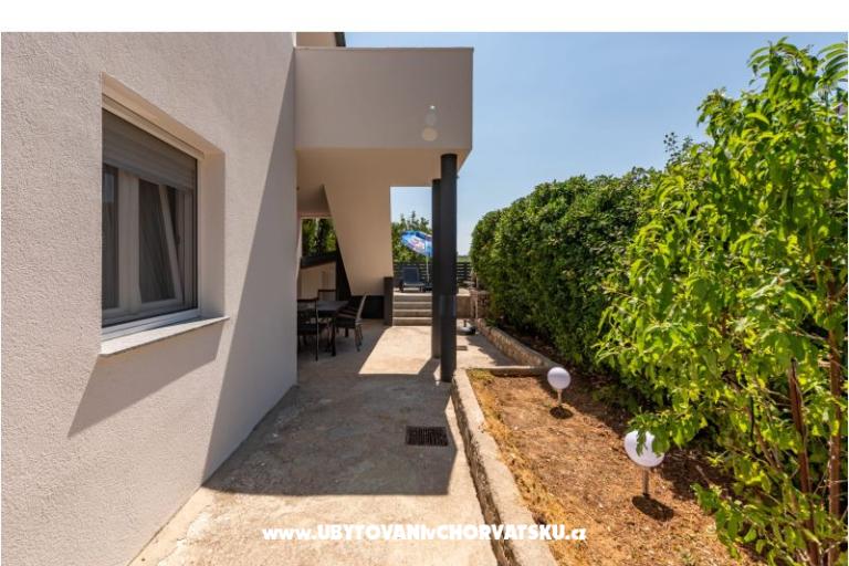 Apartman Luxe Holiday Home – foto 10