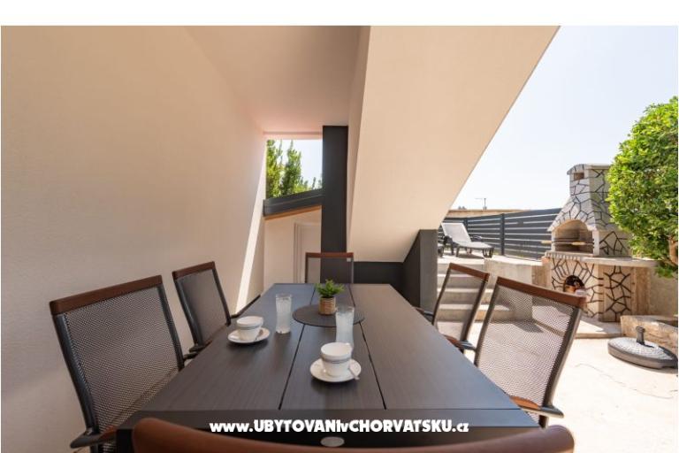 Apartman Luxe Holiday Home – foto 17