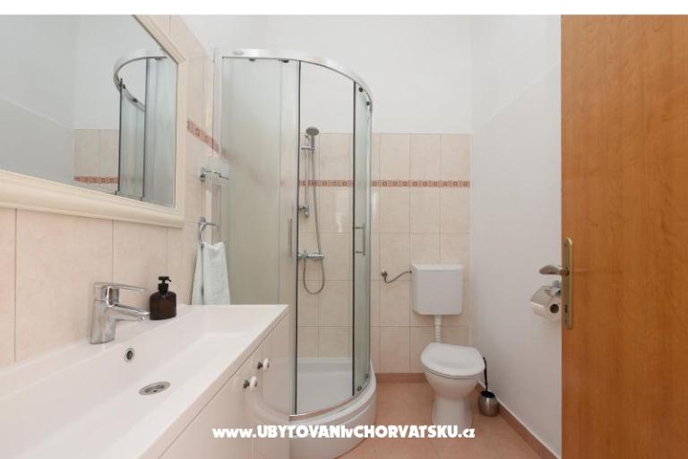 Apartmani Karuzz – foto 12
